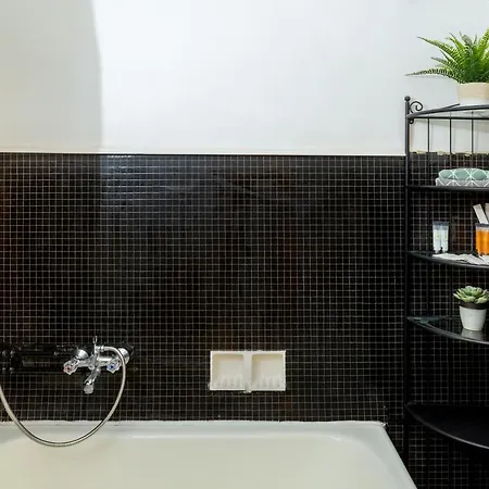 Sweet Studio With Art In The Heart Of * Budapest