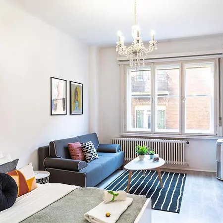 Appartement Sweet Studio With Art In The Heart Of Budapest