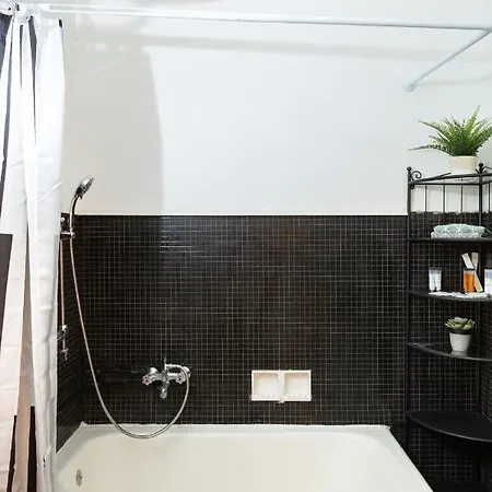 Sweet Studio With Art In The Heart Of Διαμέρισμα Βουδαπέστη